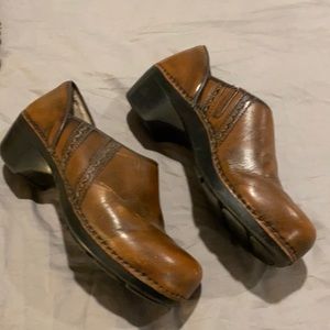 Dansko women’s clogs